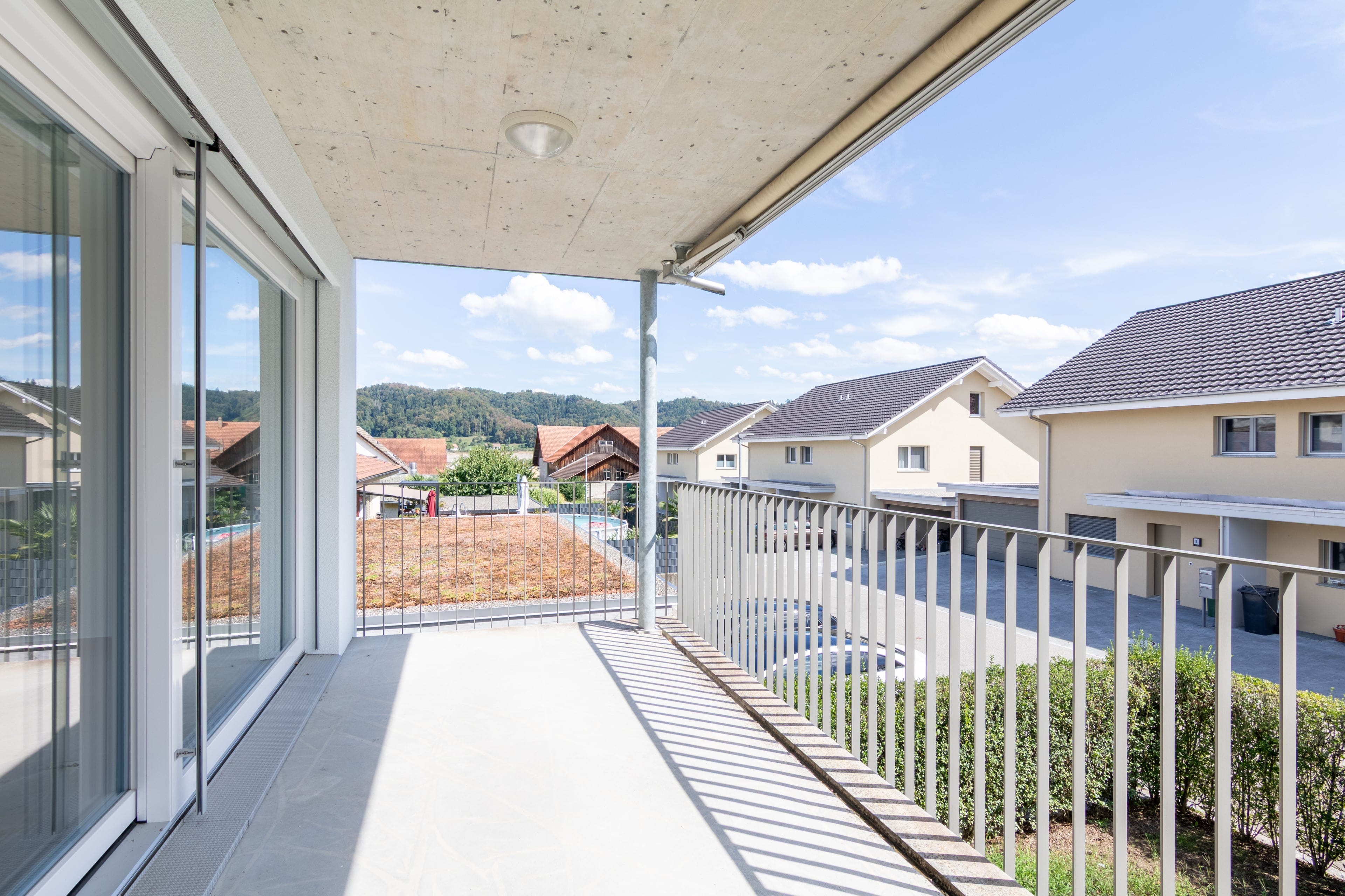 Moderne 2.5-Zimmer-Wohnung im 1. OG mit Balkon, Staffelbach - Bild 3