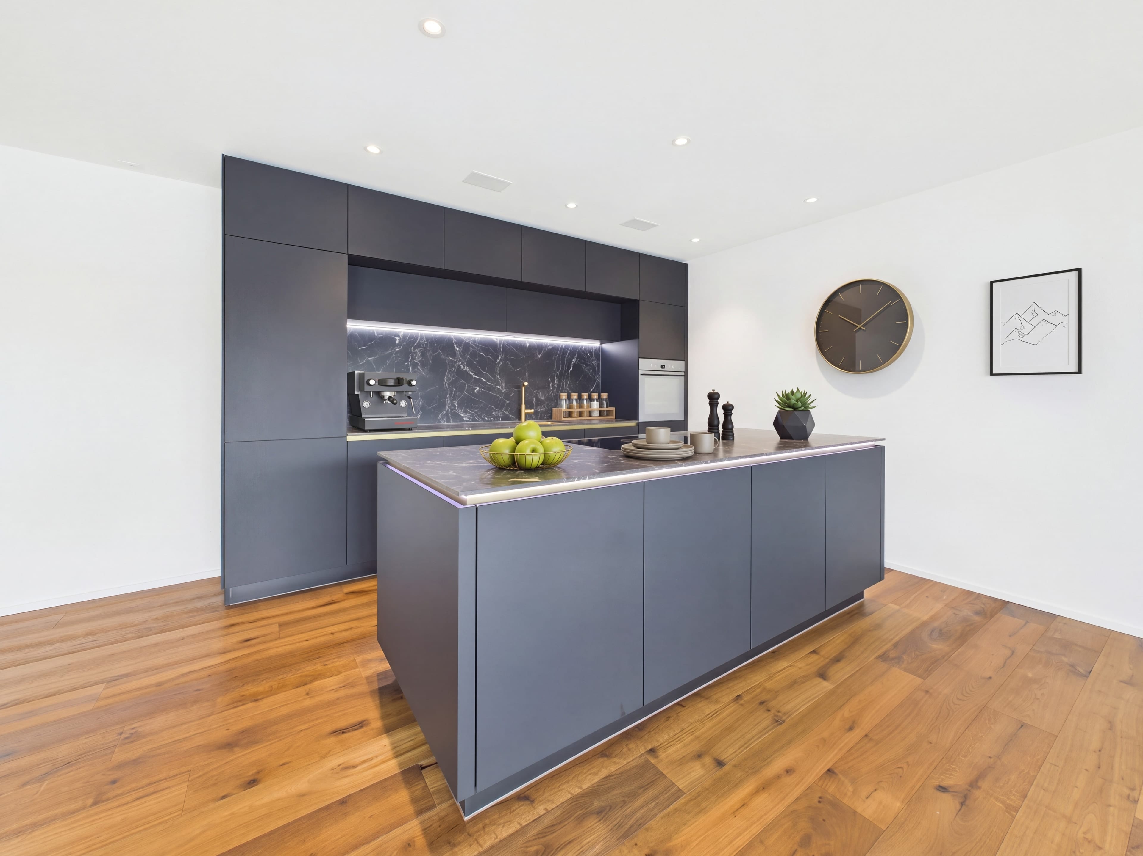 3-Zimmer-Terrassenwohnung mit 132 m² Terrasse in Emmen - 2
