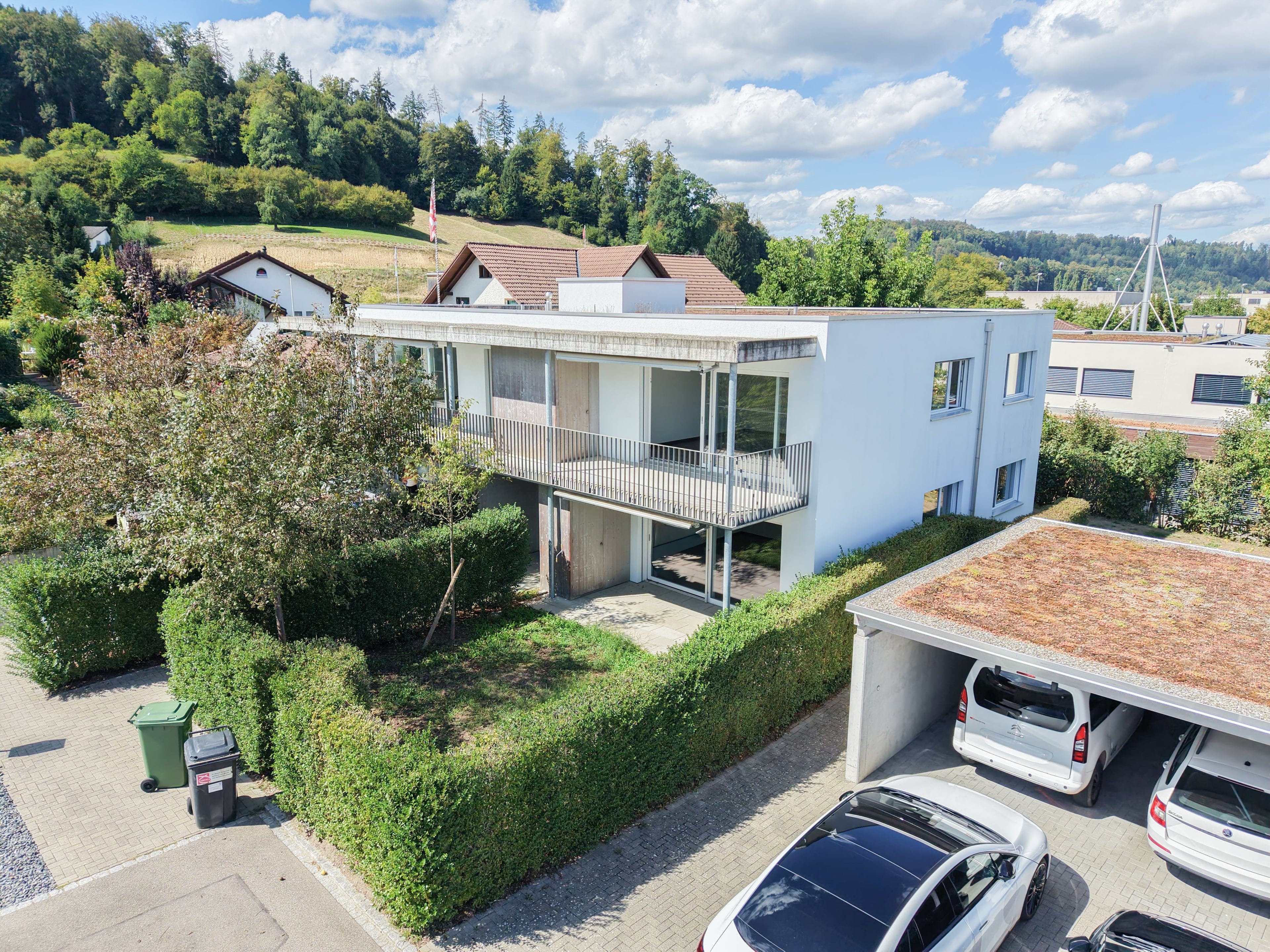 Moderne 4.5-Zimmer-Wohnung im 1. OG mit Balkon, Staffelbach