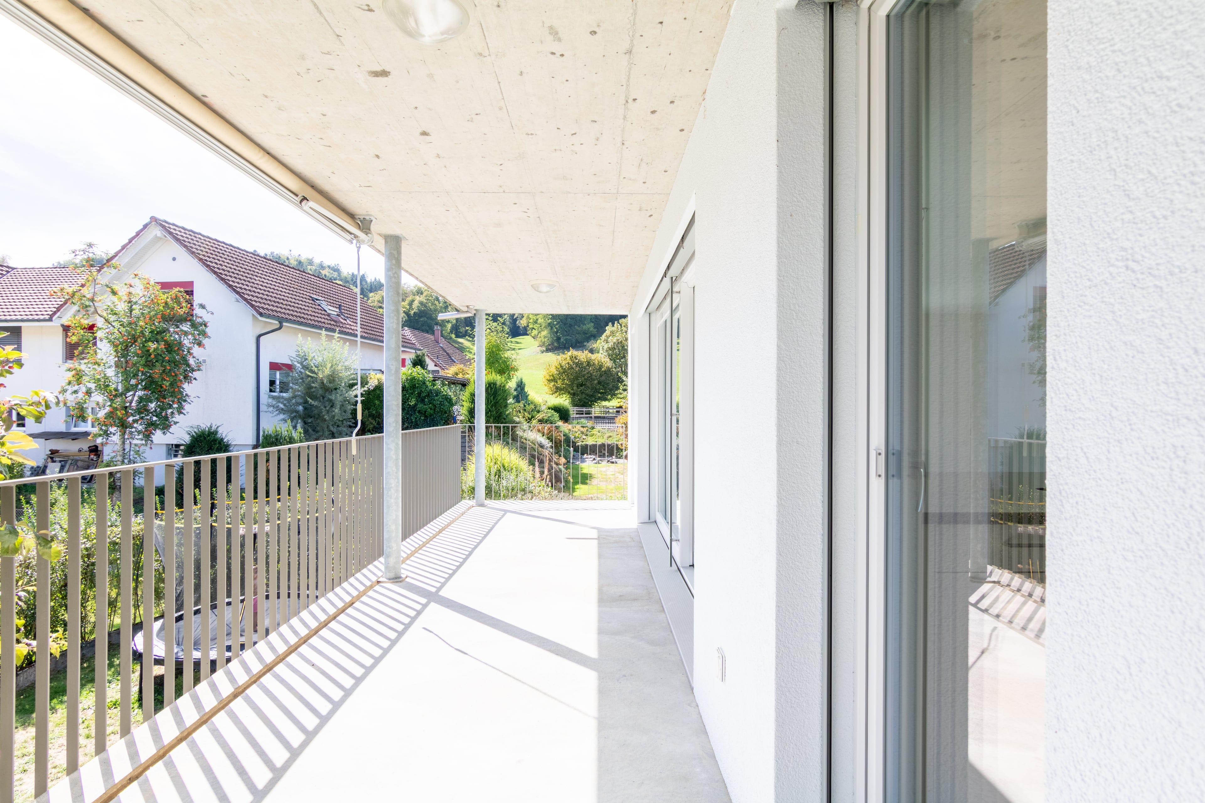 Moderne 4.5-Zimmer-Wohnung im 1. OG mit Balkon, Staffelbach - Bild 3