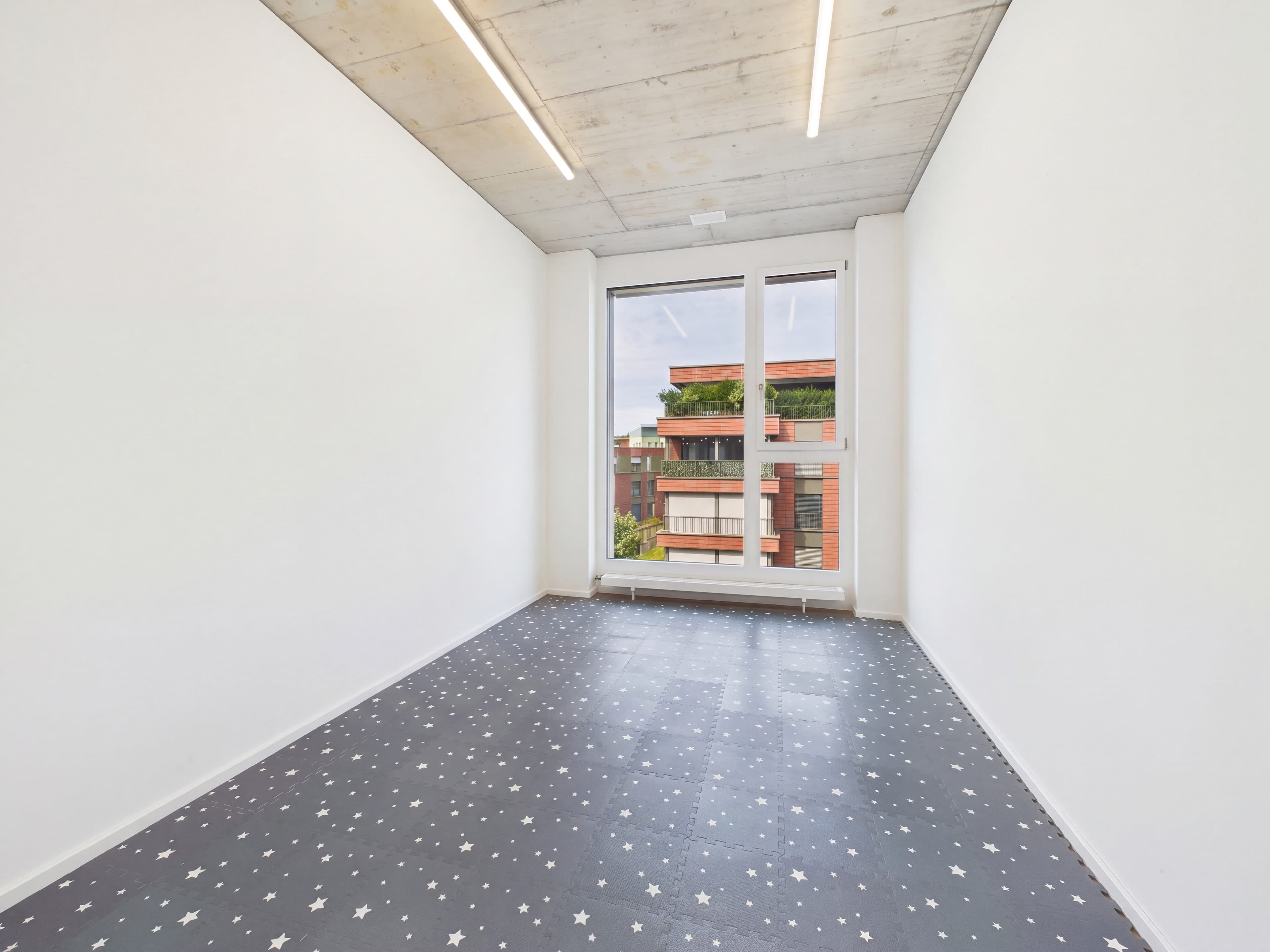Moderne 5.5-Zimmer Büro-/Gewerbefläche in Baar mieten - 8