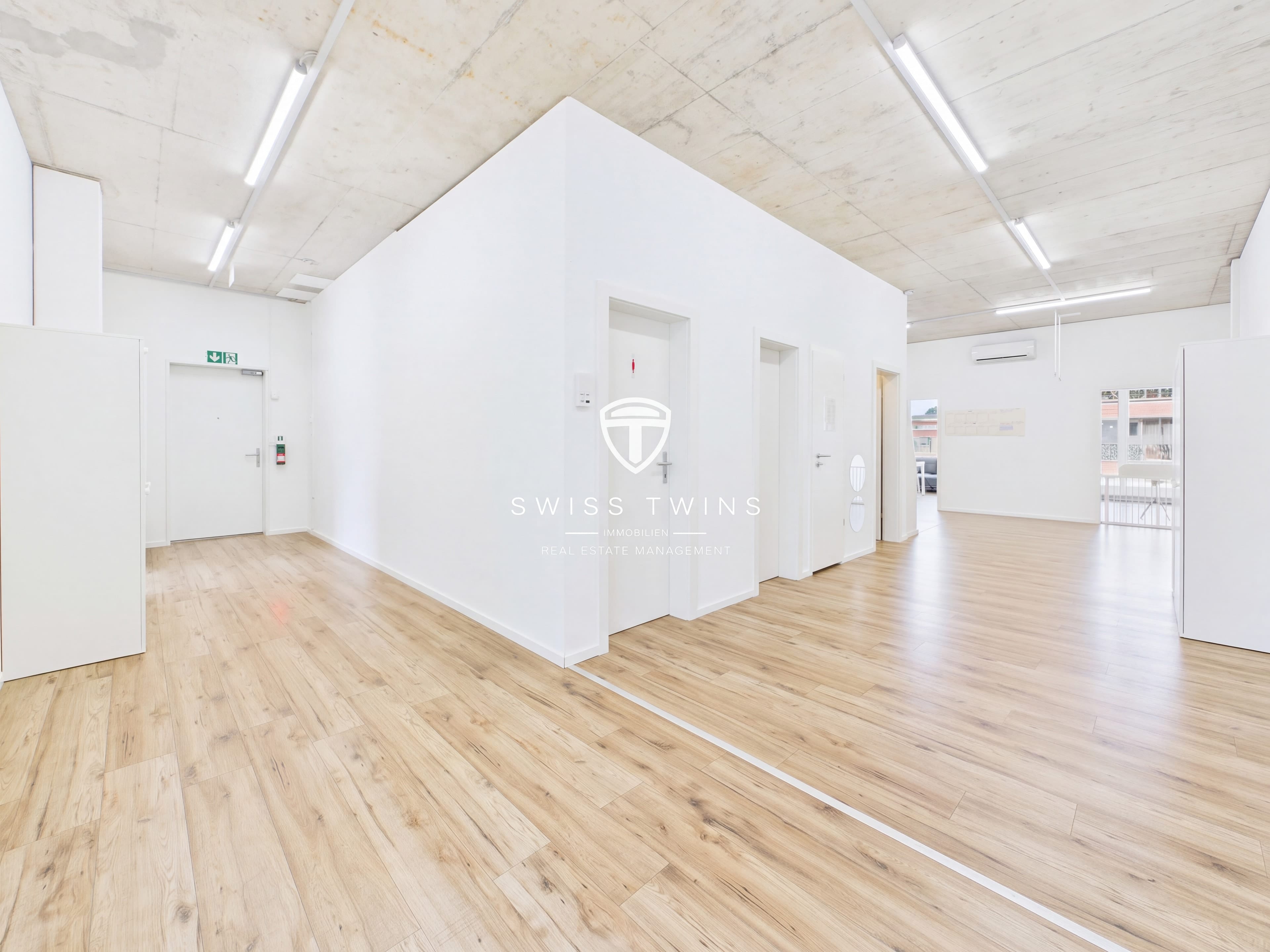 Moderne 5.5-Zimmer Büro-/Gewerbefläche in Baar mieten - 1