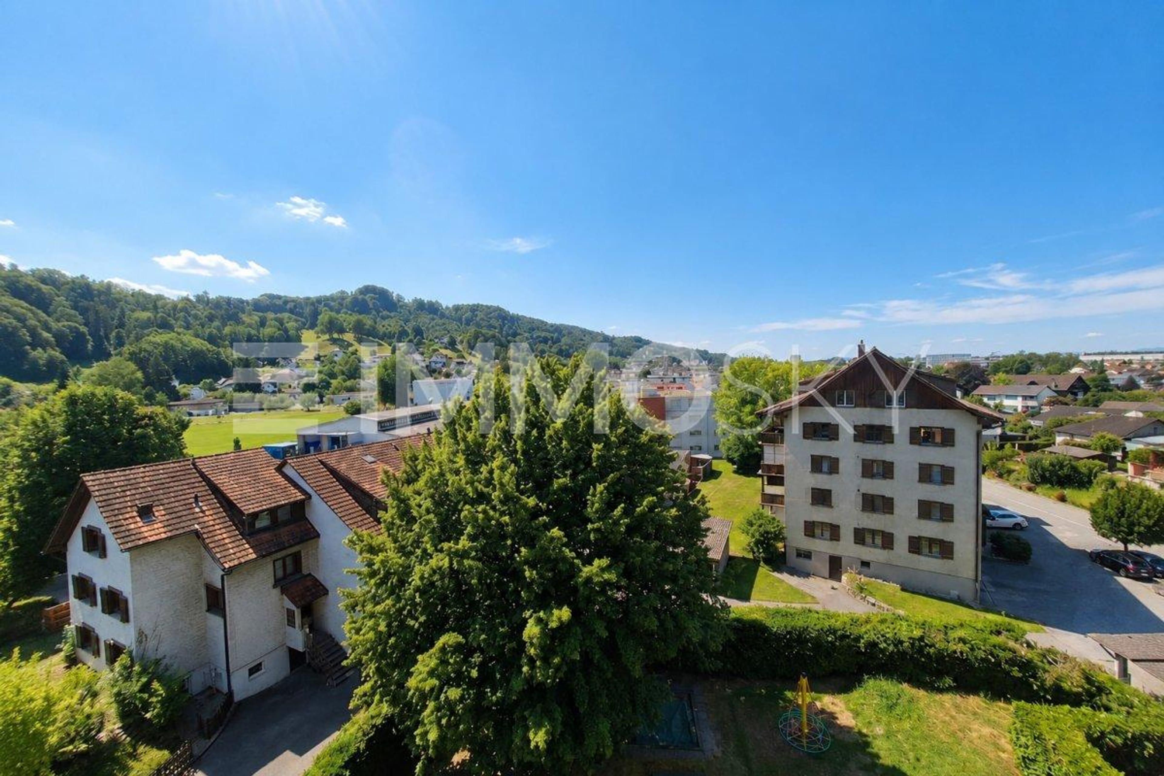 Zentral wohnen mit Weitblick - 1