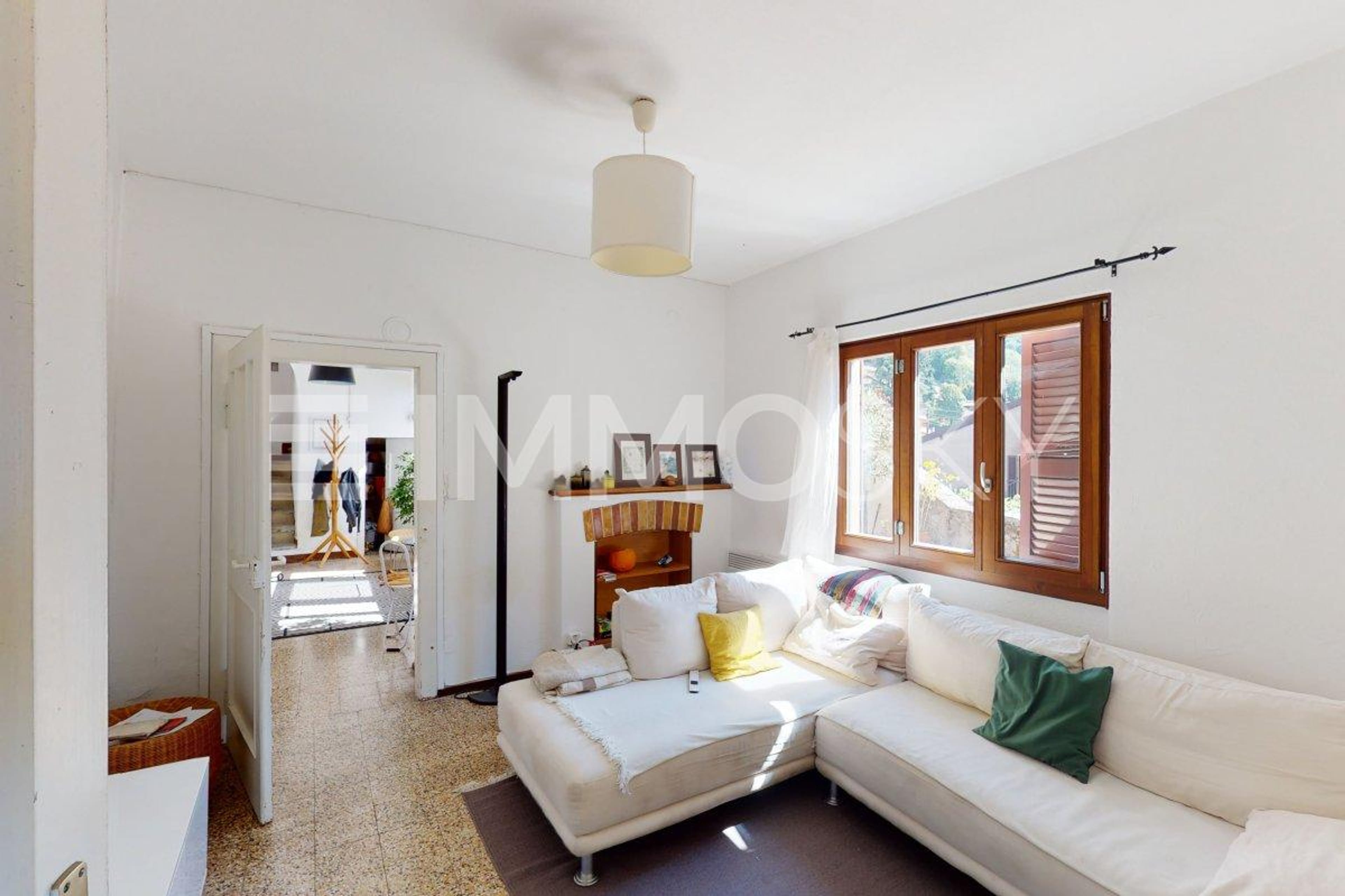 3 appartamenti con entrate separate e corte interna - 2
