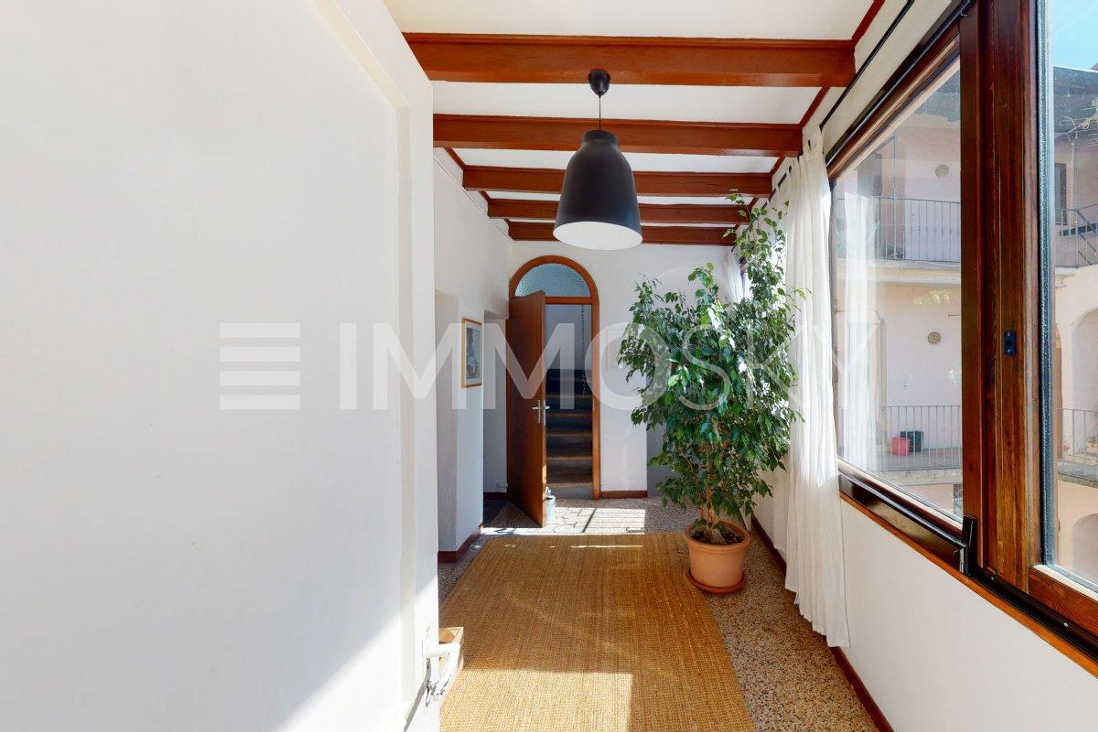 3 appartamenti con entrate separate e corte interna - 5