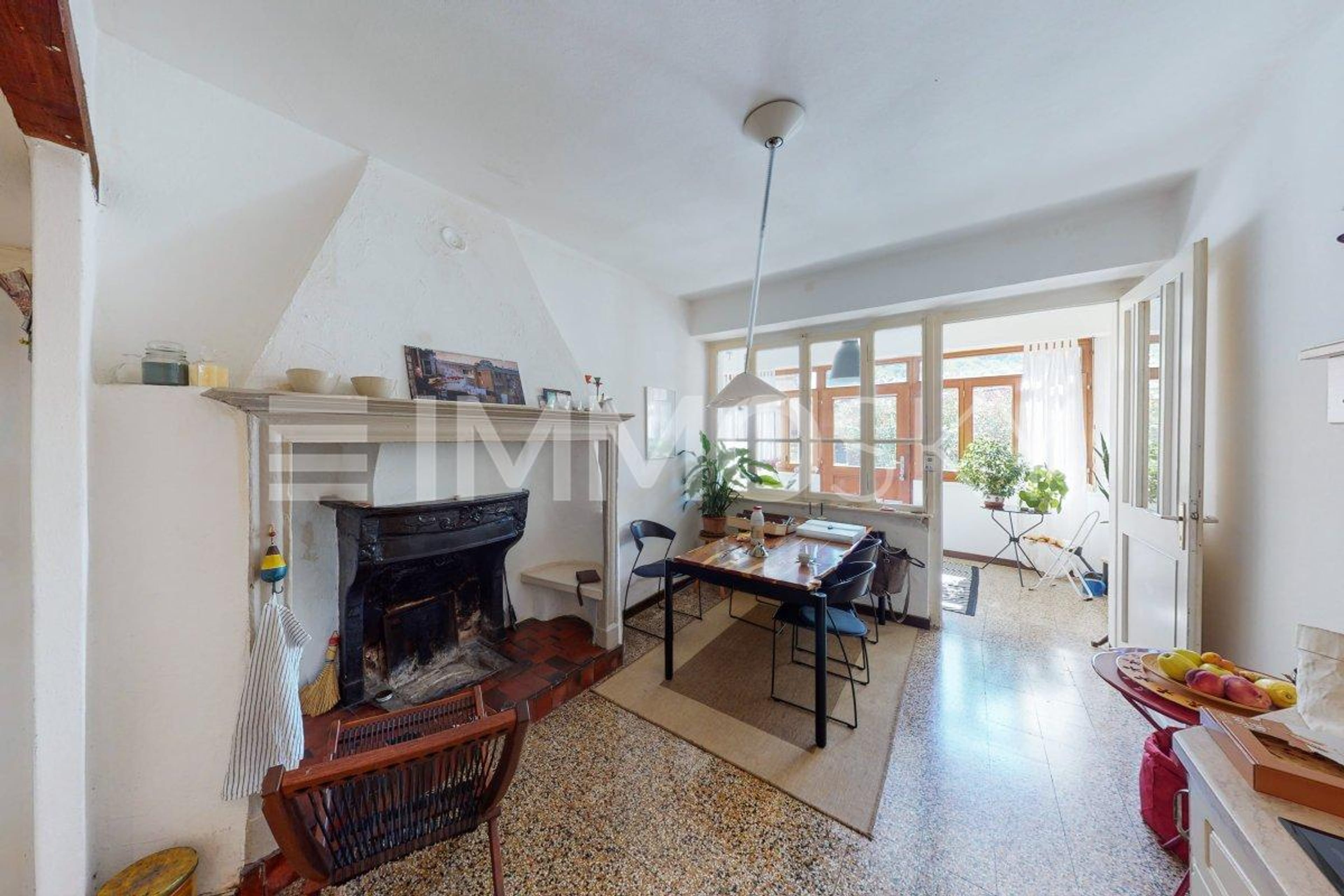 3 appartamenti con entrate separate e corte interna - 4