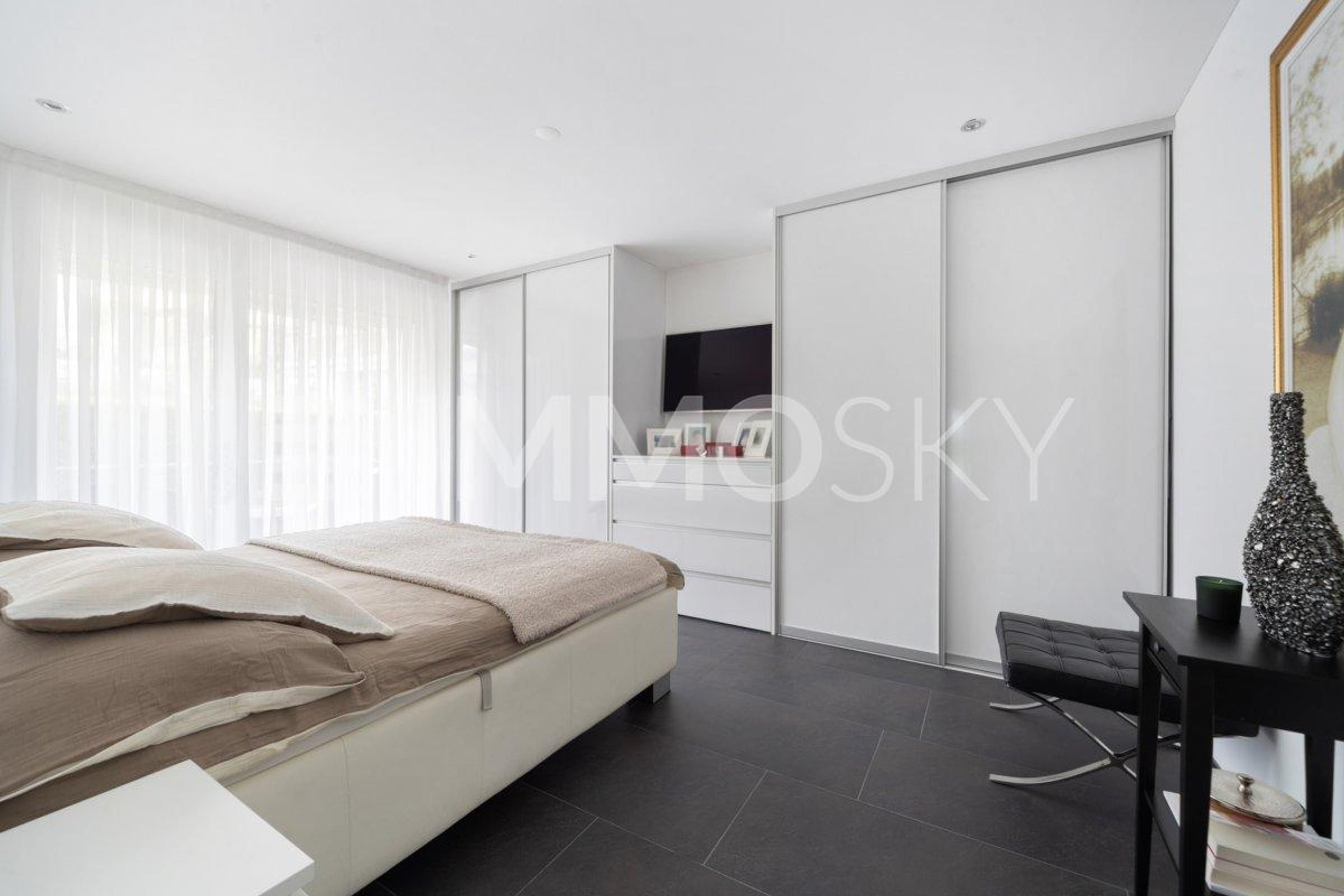 Stilvoll wohnen mit viel Platz und Garten - 3