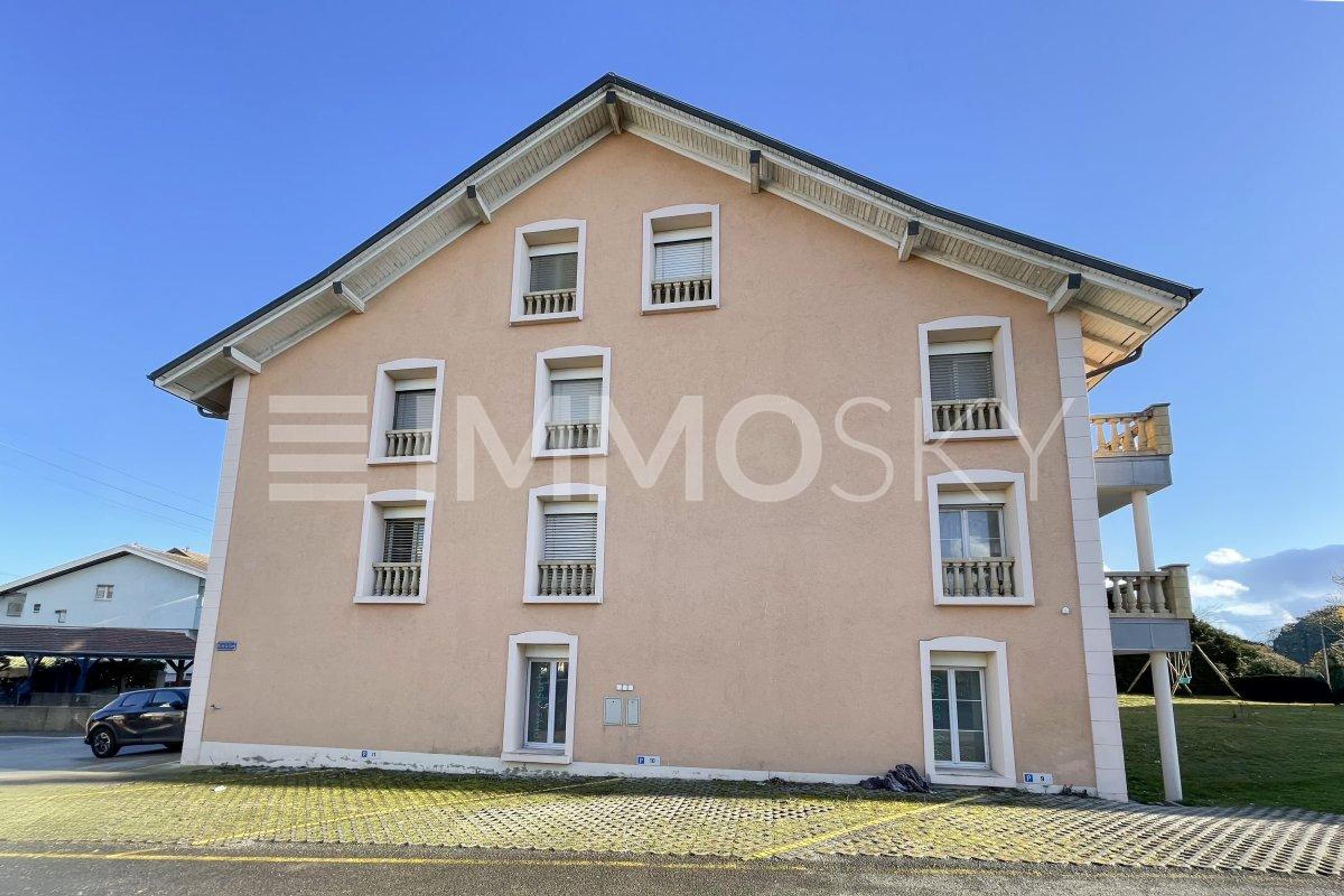 Pour investisseurs : Immeuble à 5 min. de Chavornay (REN. env. 4.37%) - 2