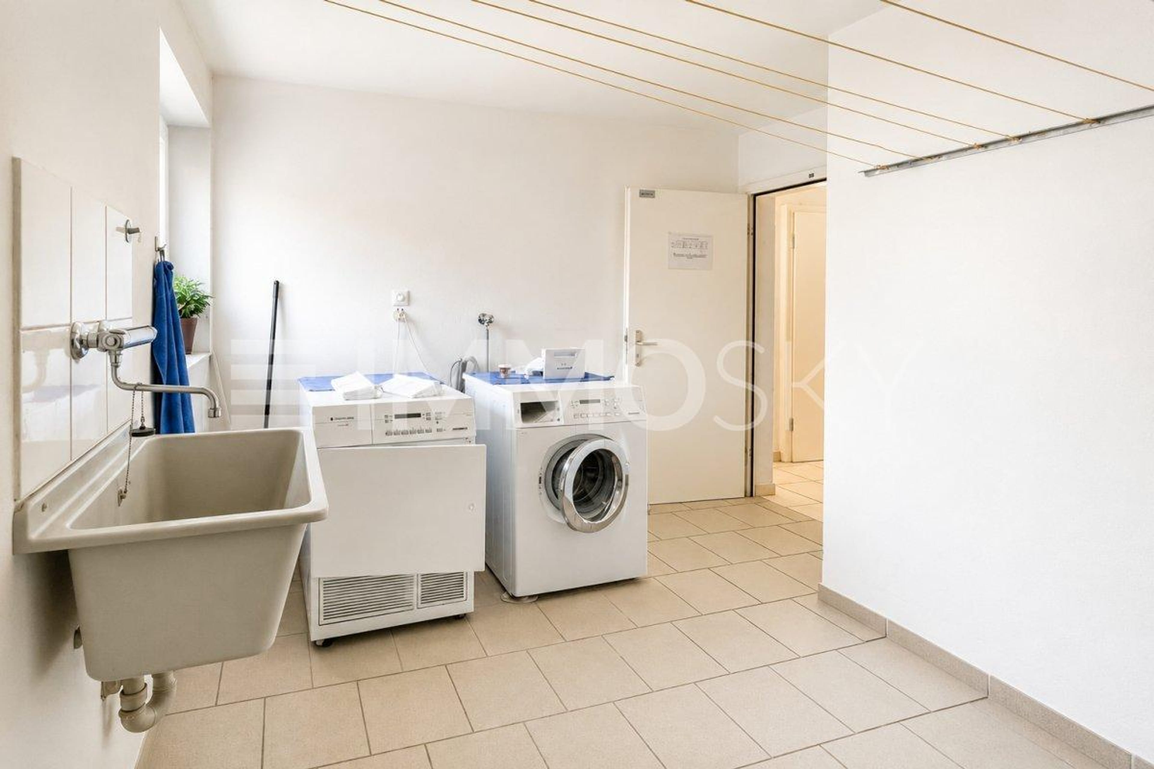 Pour investisseurs : Immeuble à 5 min. de Chavornay (REN. env. 4.37%) - 4