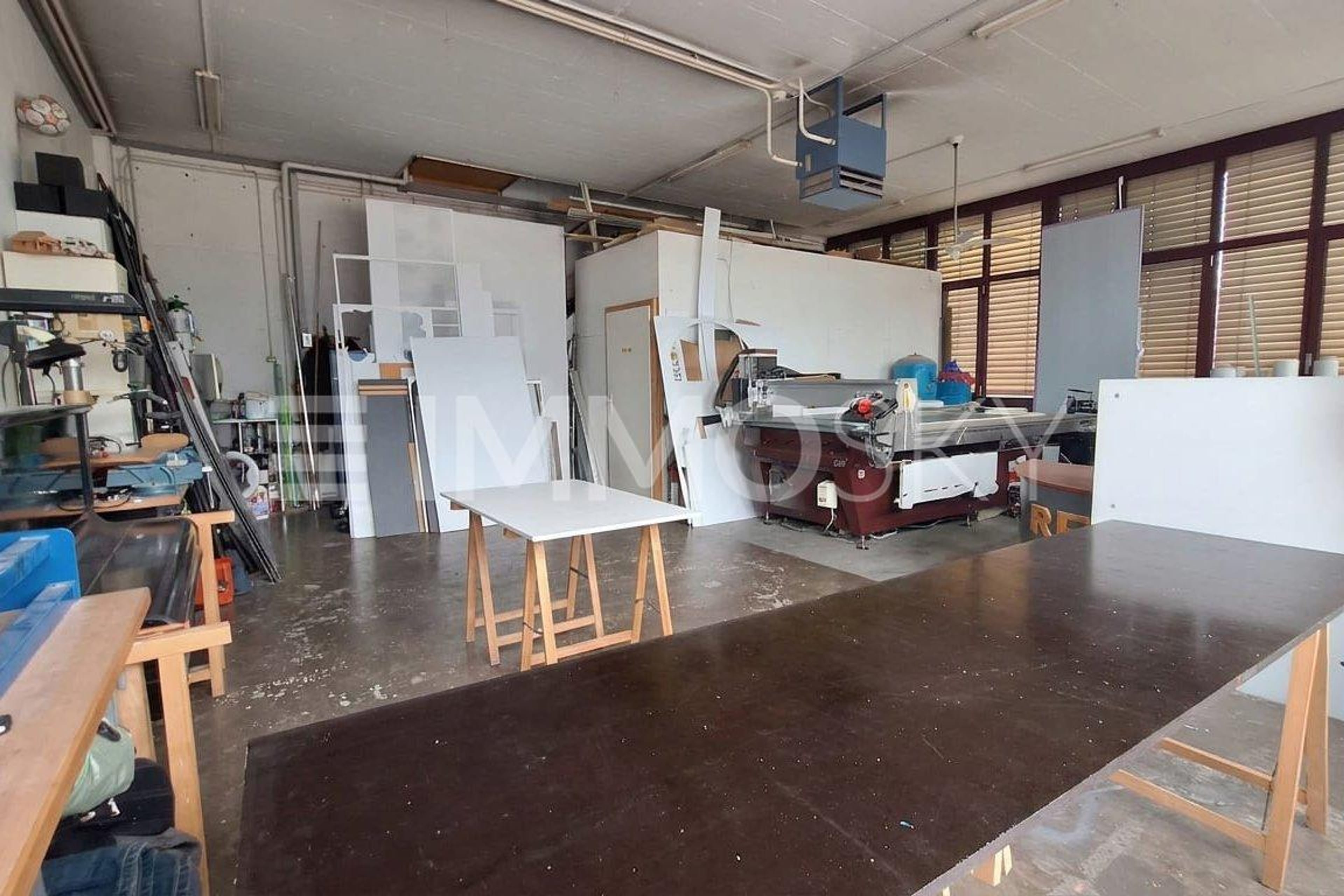 150m2 de surface commerciale en duplex à Nyon - Bild 2
