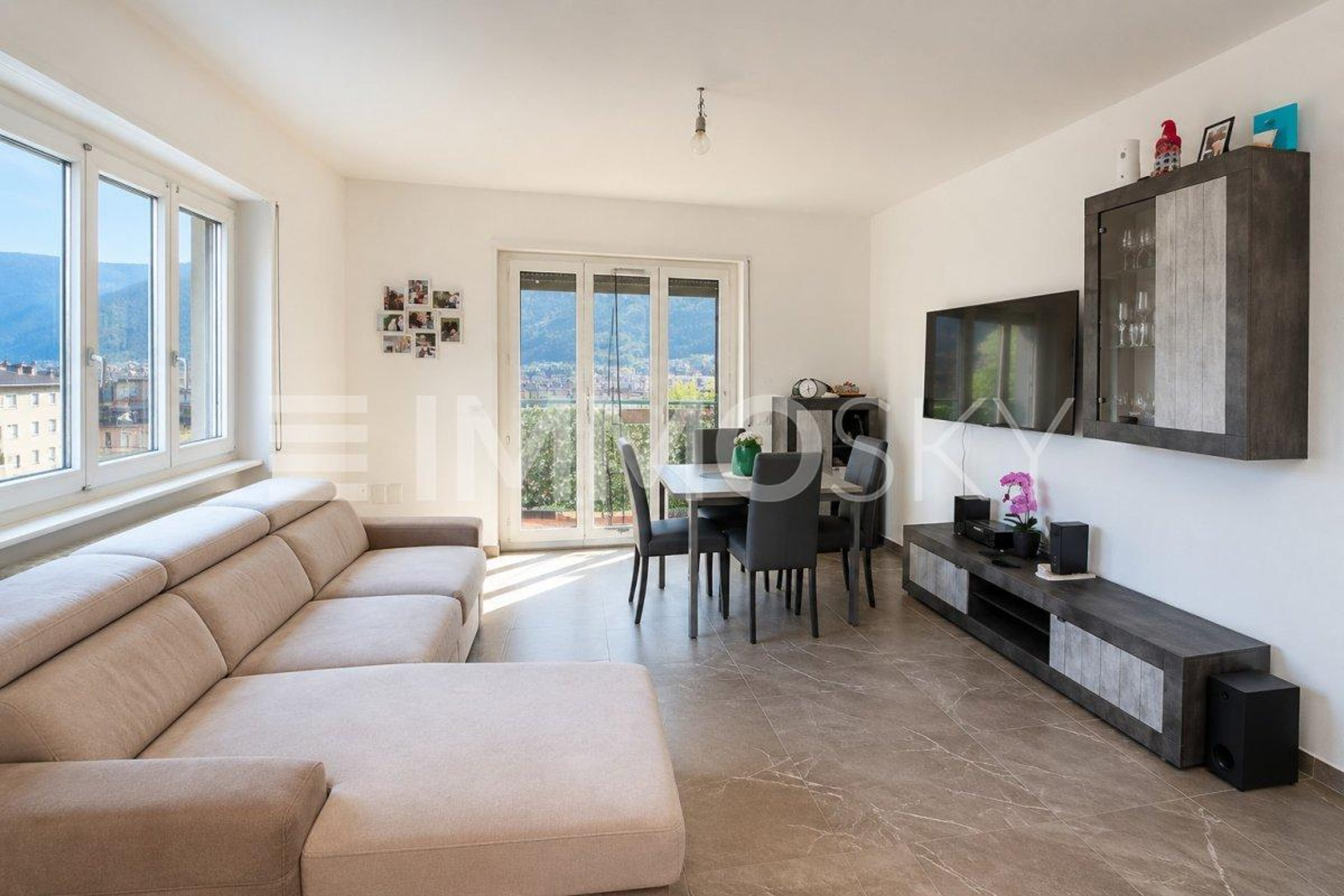 Bellinzona  Appartamento 4.5 locali con balcone panoramico - Bild 2