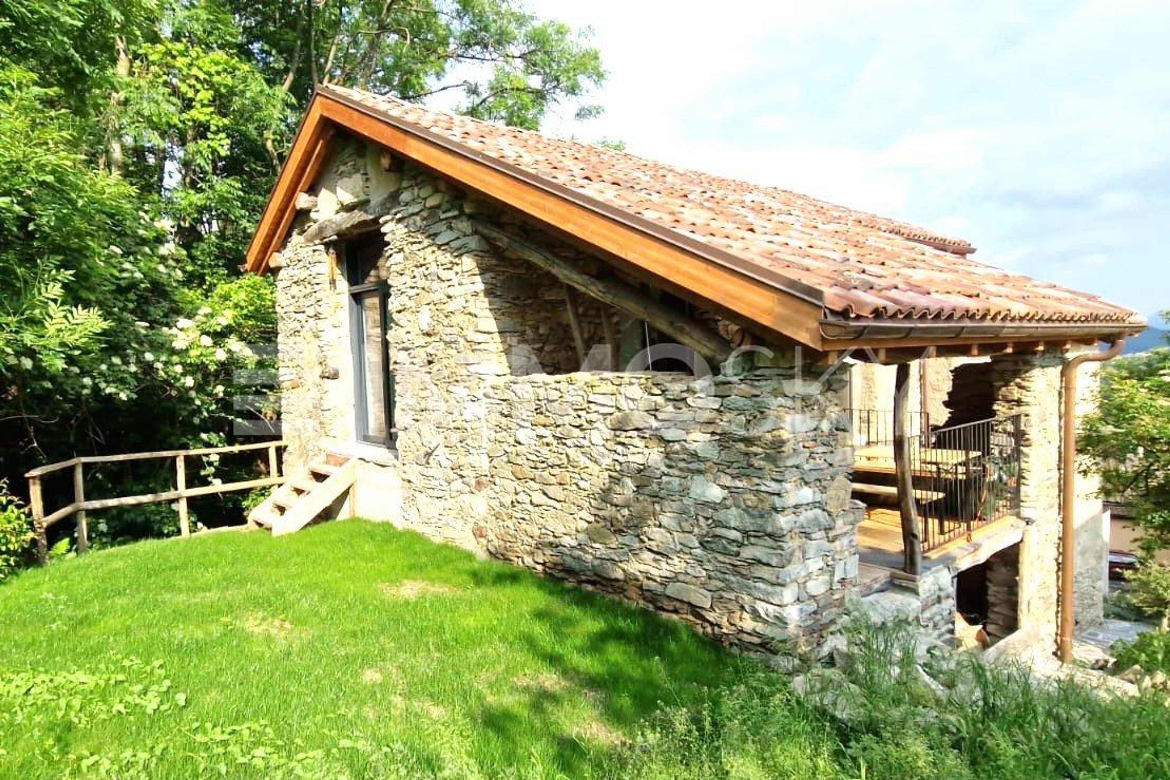 Un rifugio moderno dal cuore antico - Bild 1