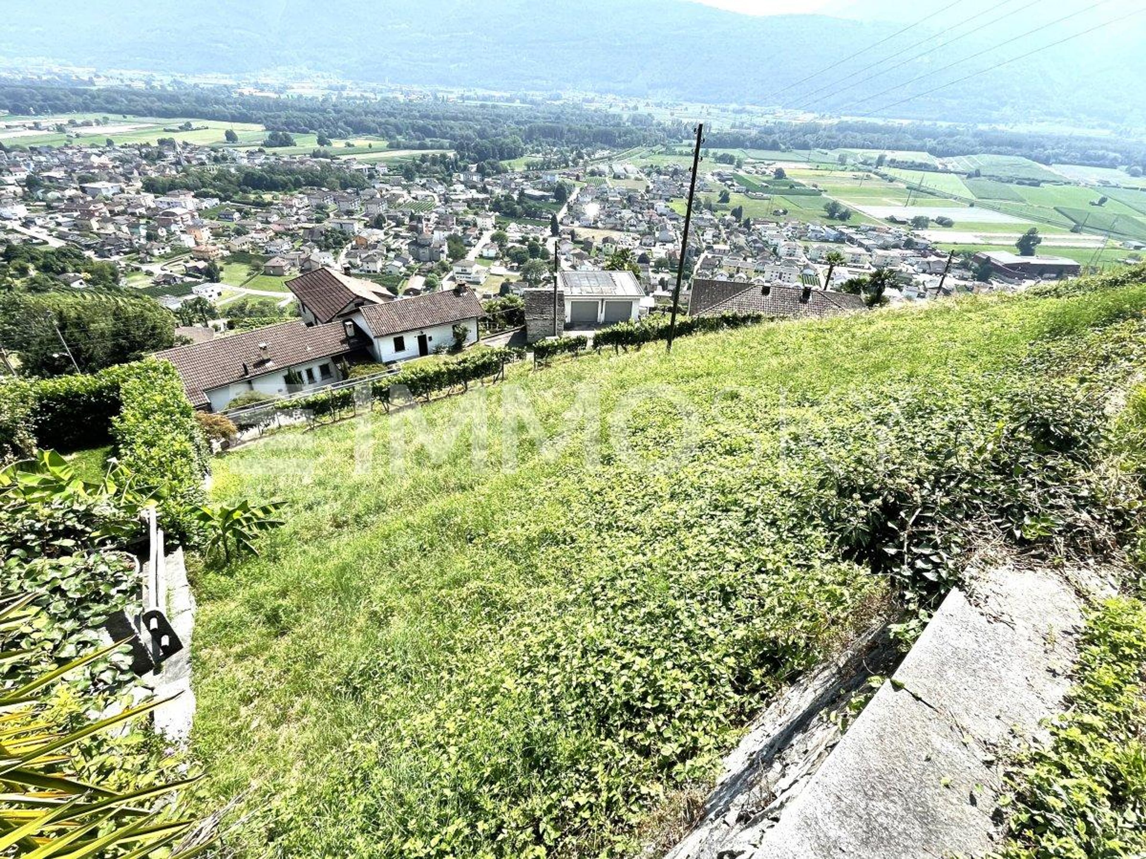 Terreno in zona residenziale molto soleggiato - Bild 1