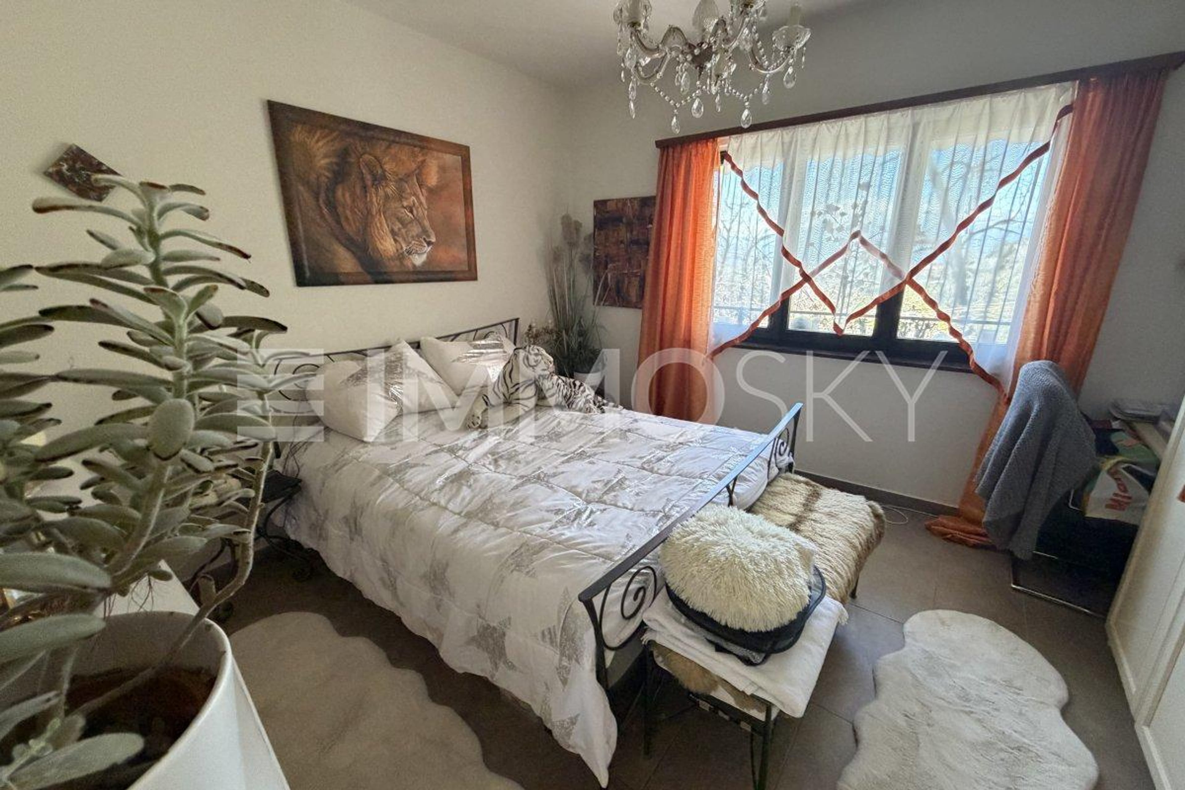 Casa con due appartamenti: vivi in uno, guadagna con laltro - Bild 5