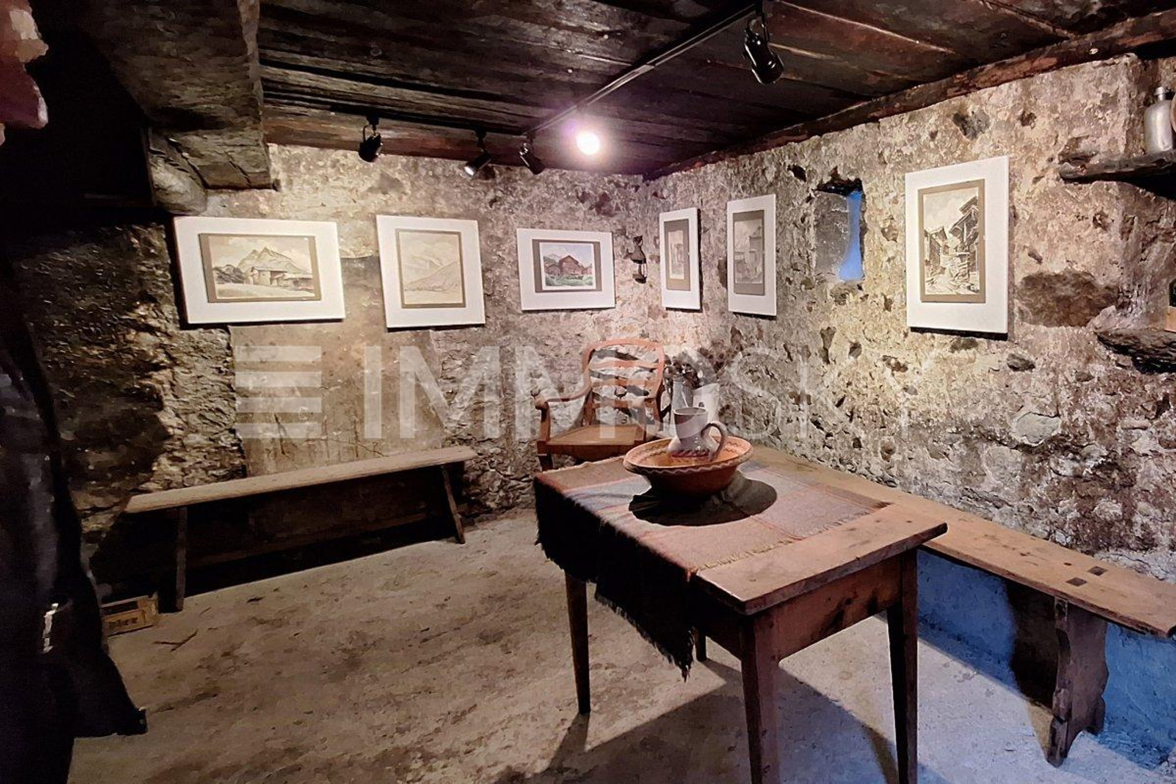 Maison au coeur des Haudères à rénover - Bild 5