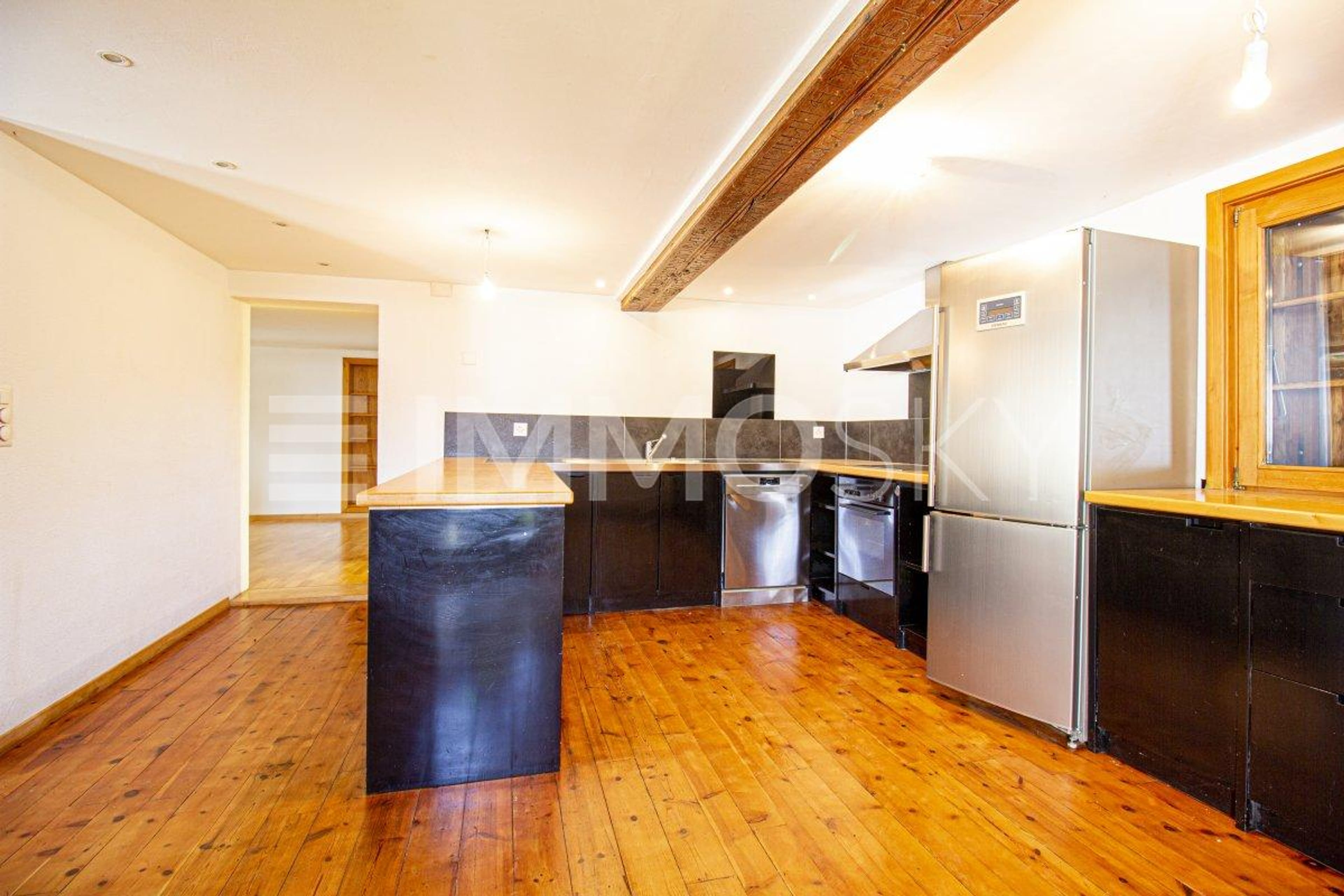VIRTUAL TOUR : 4,5-Zimmer-Wohnung in einem Zweifamilienhaus - Bild 3