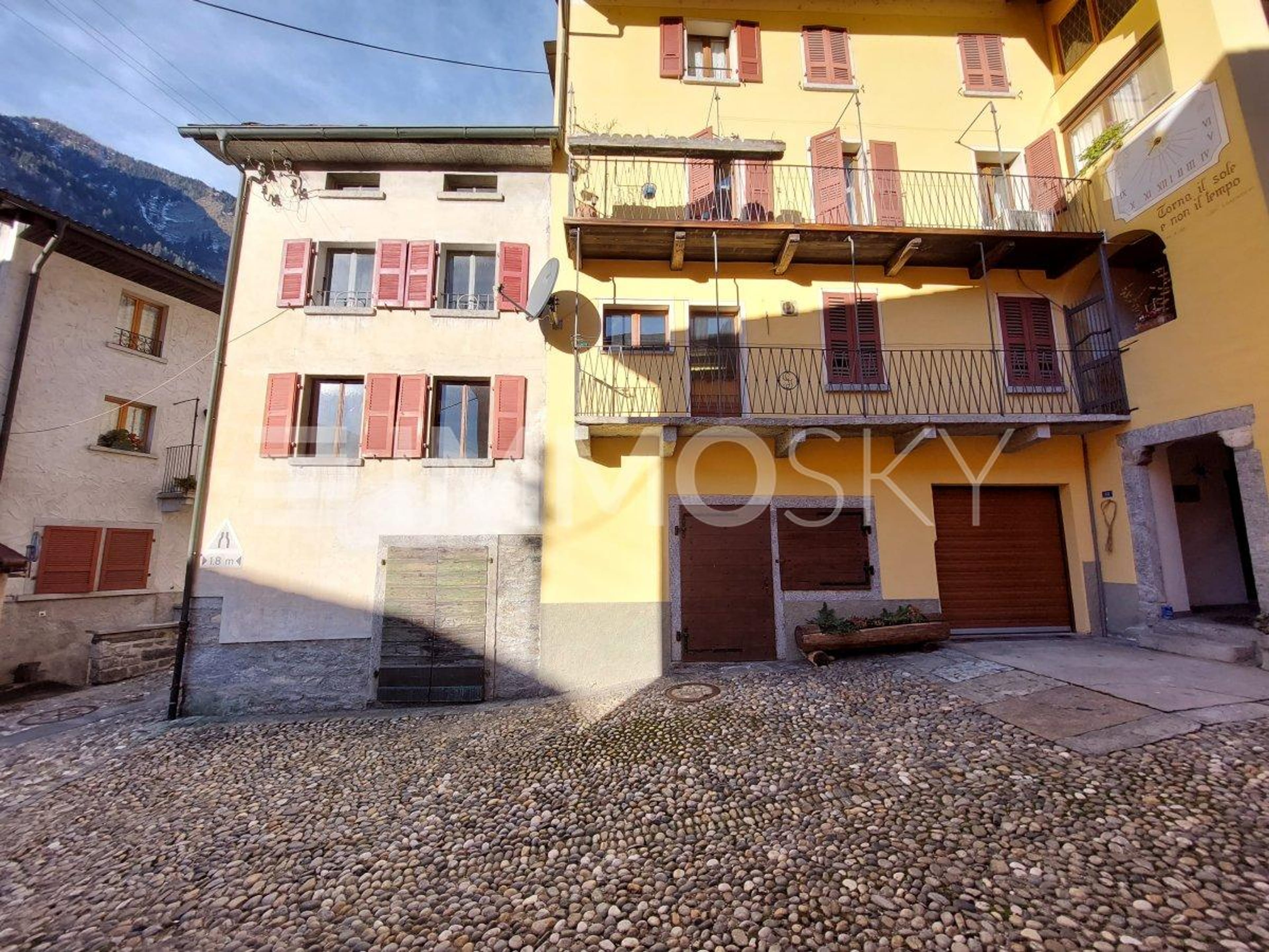 Tipica casa Ticinese nel borgo vecchio - Bild 2