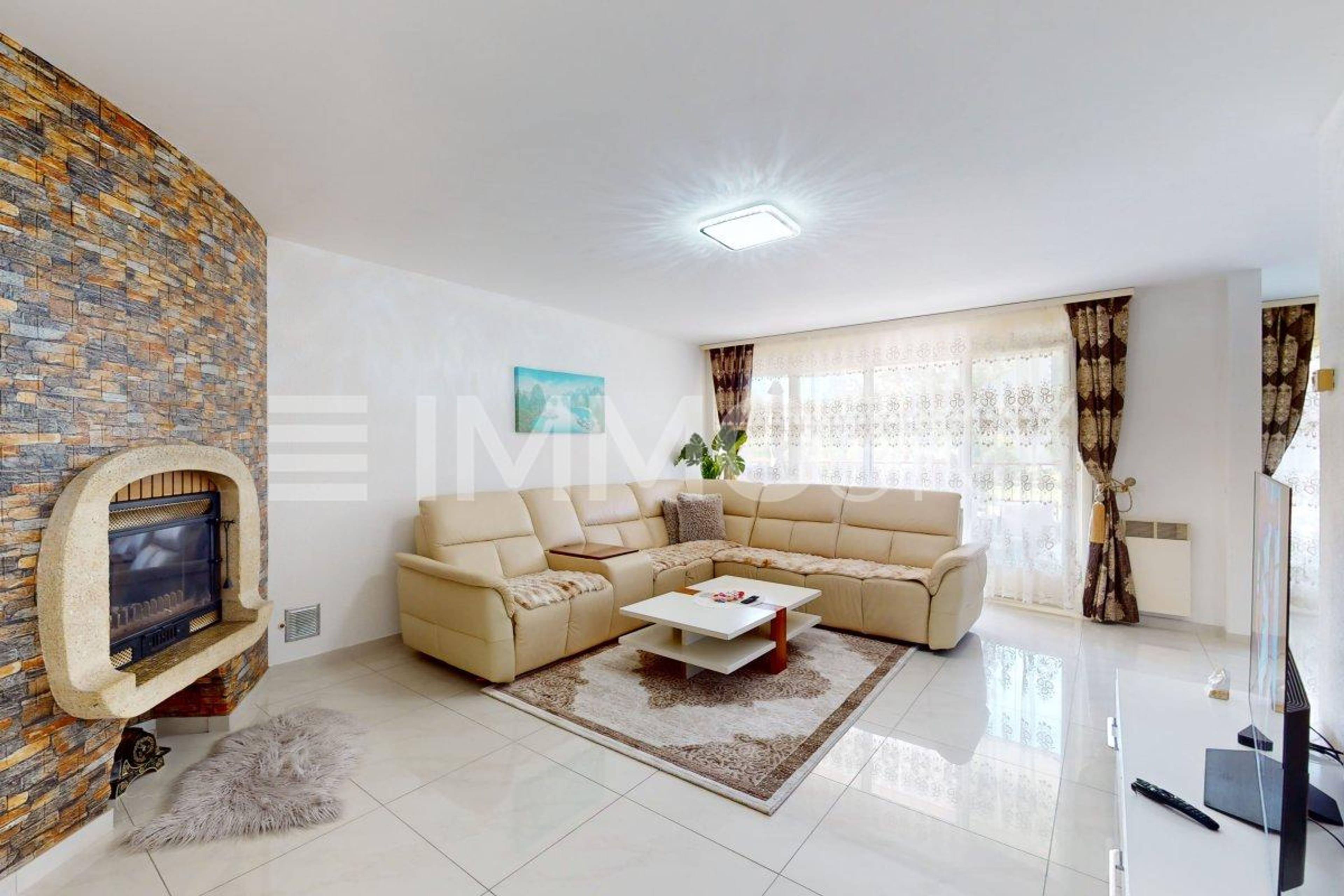 Appartement rénové rare, à l'entrée de Fribourg ! - Bild 1