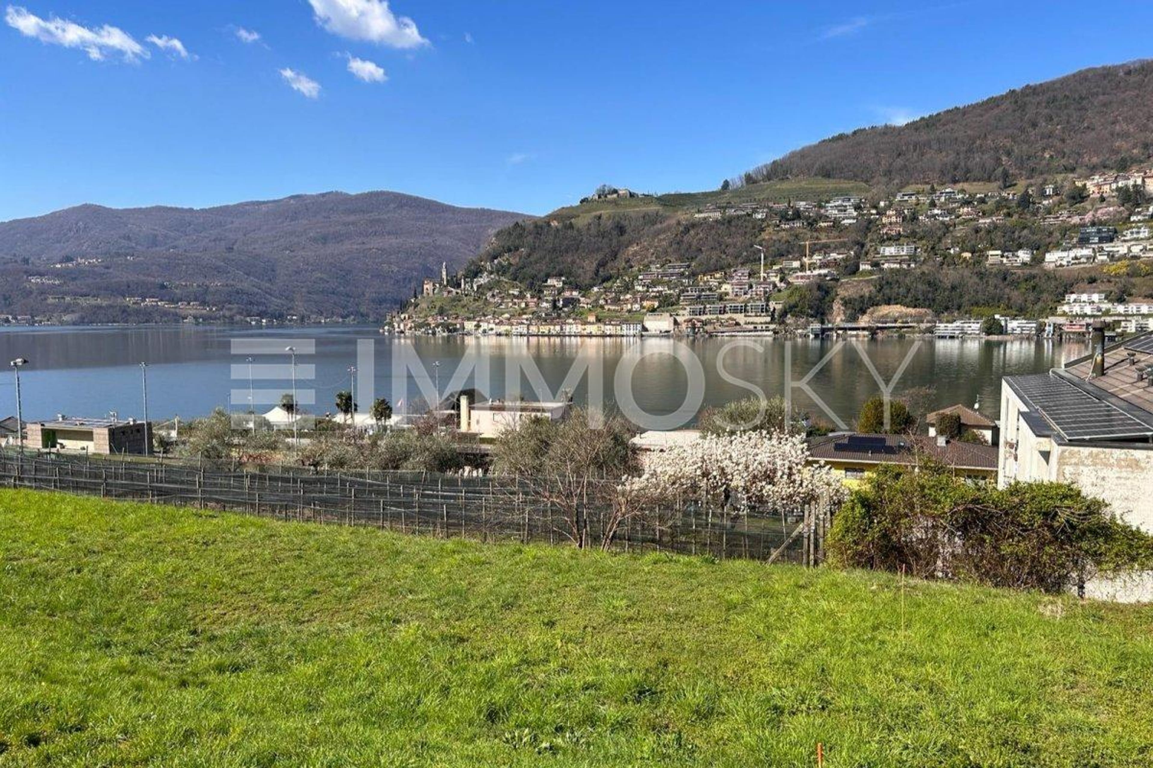 Posizione idilliaca con progetto approvato - Bild 1