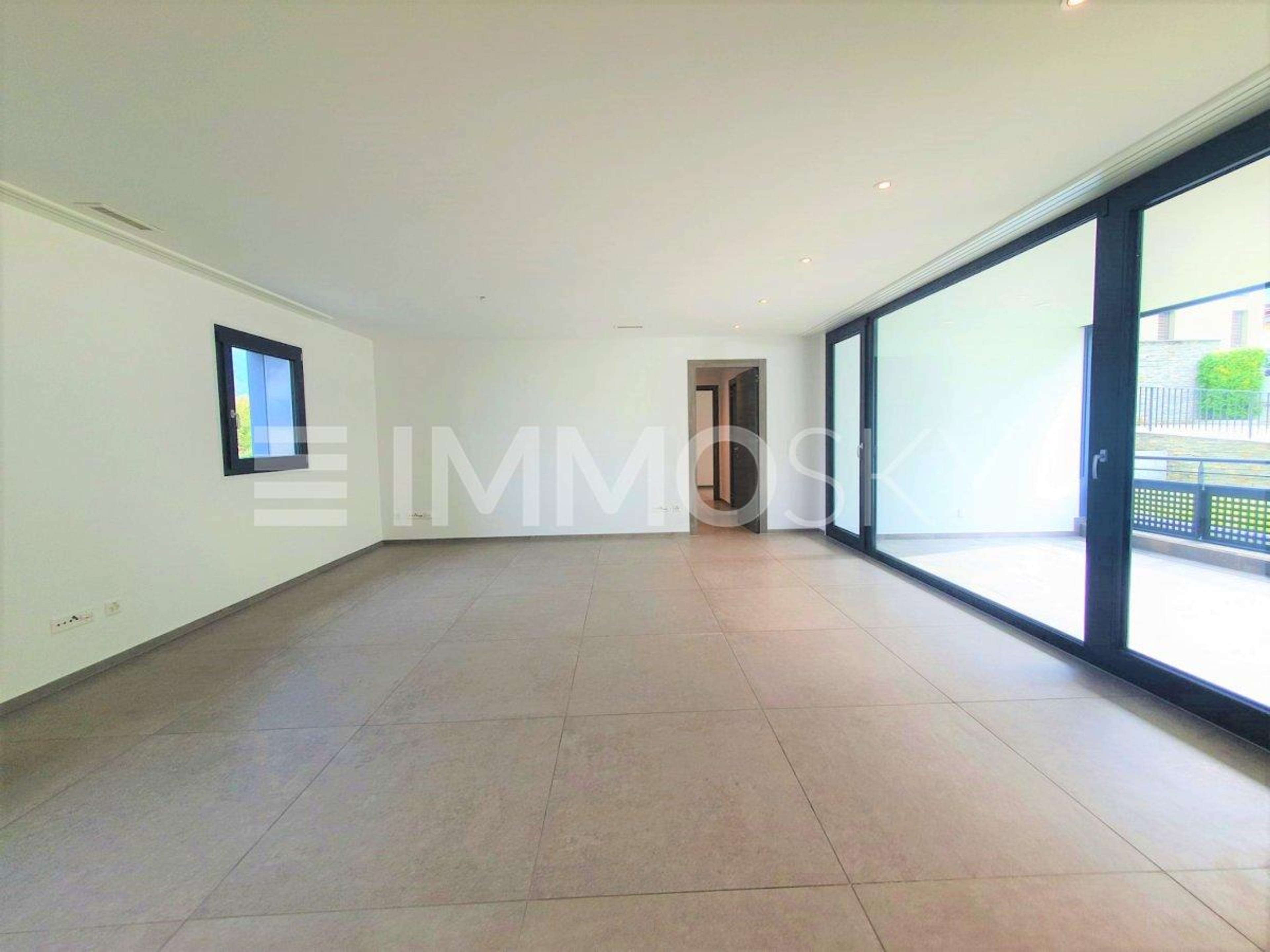 Moderna palazzina a reddito, finiture d pregio, modernità ed eleganza - Bild 3