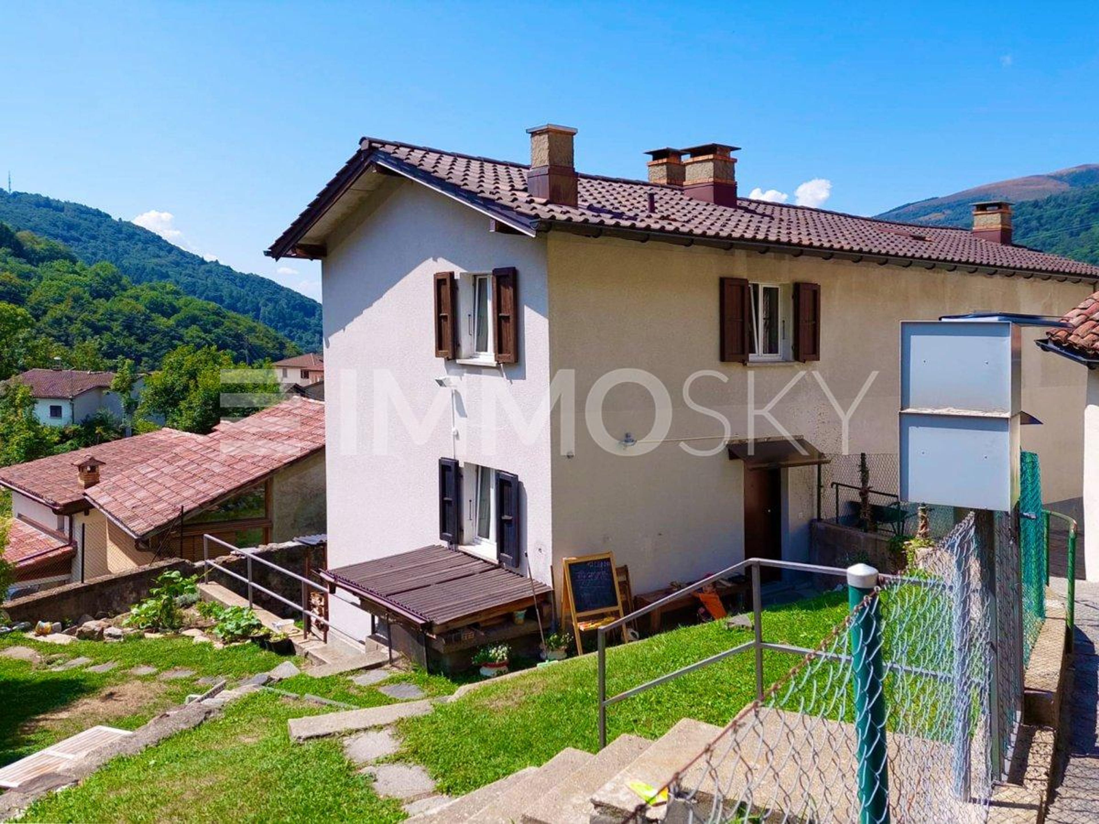Casa plurifamiliare a un super prezzo - Bild 1