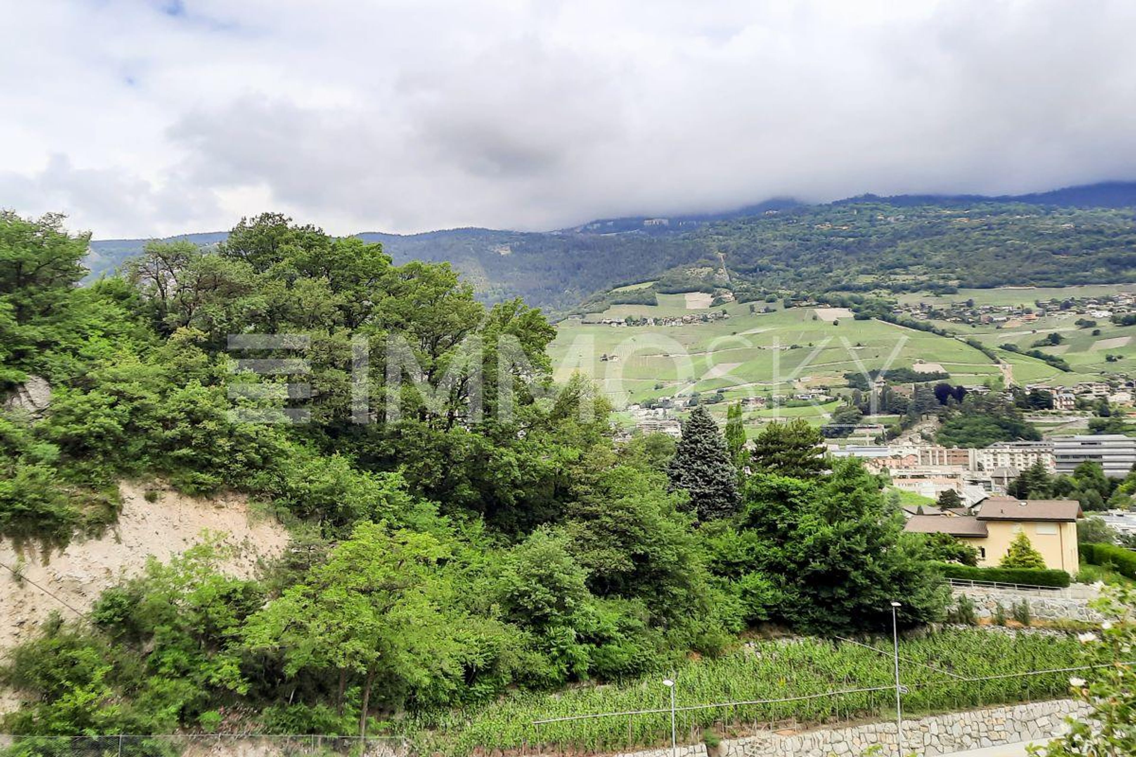 Exclusivité ImmoSky : Terrain à constuire avec vue unique - Bild 1