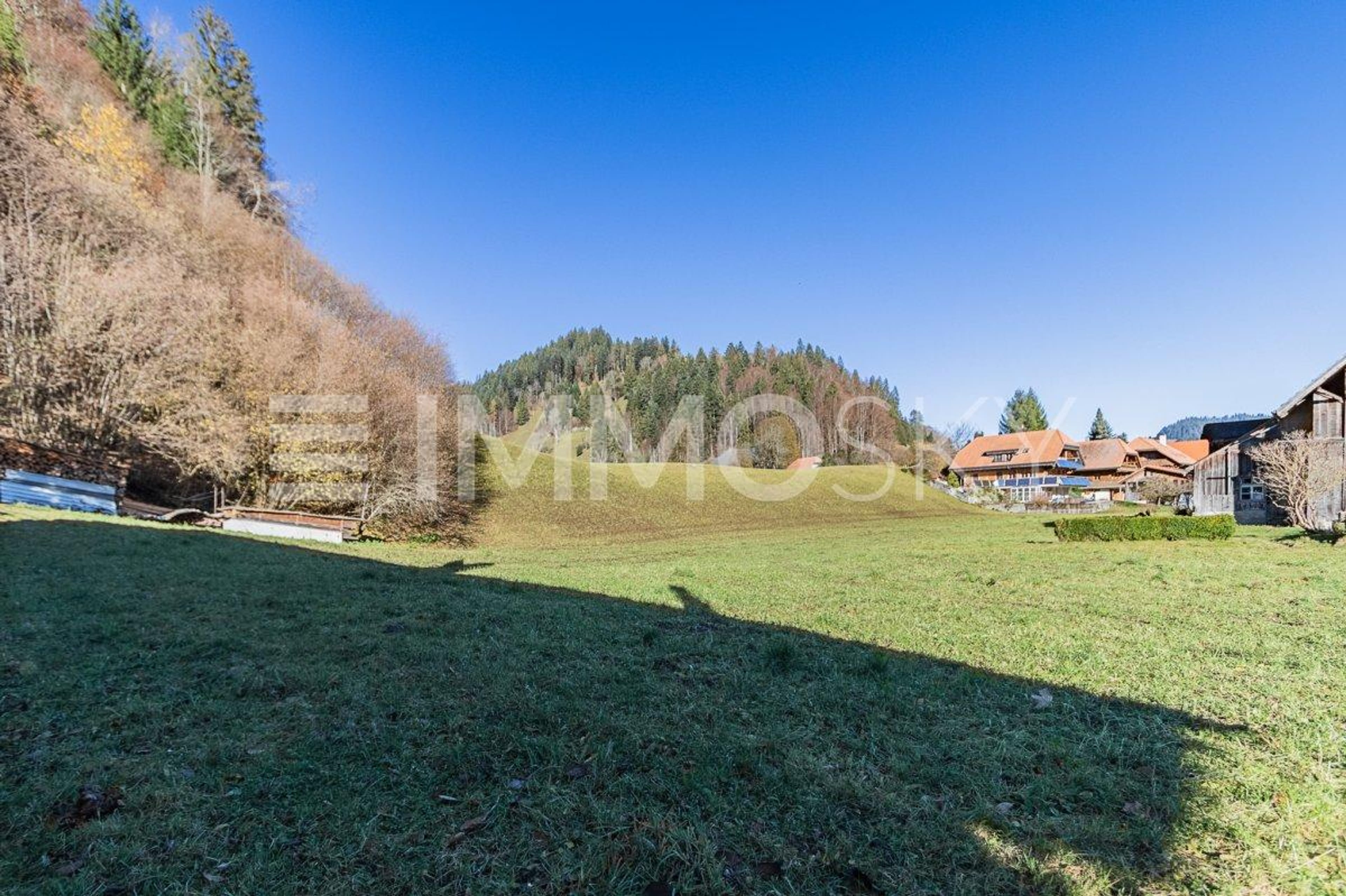 Zwischen Felder und Bergen - Bild 3