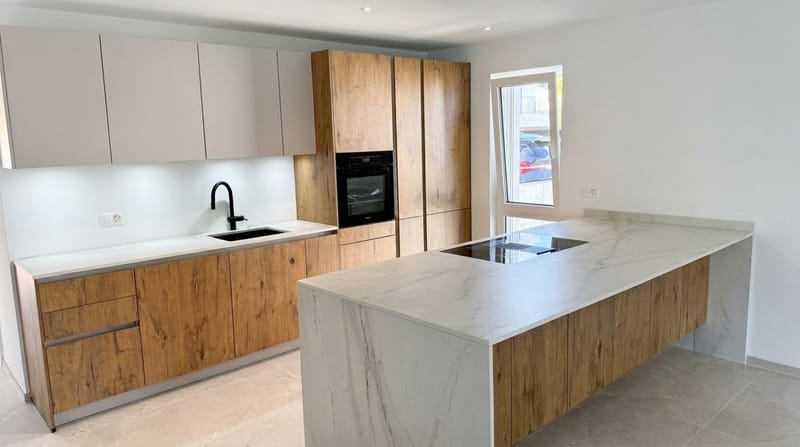 Letzte Chance, jetzt zugreifen! Exklusive 4.5-Zimmer-Wohnung in sonniger Hanglage von Grellingen